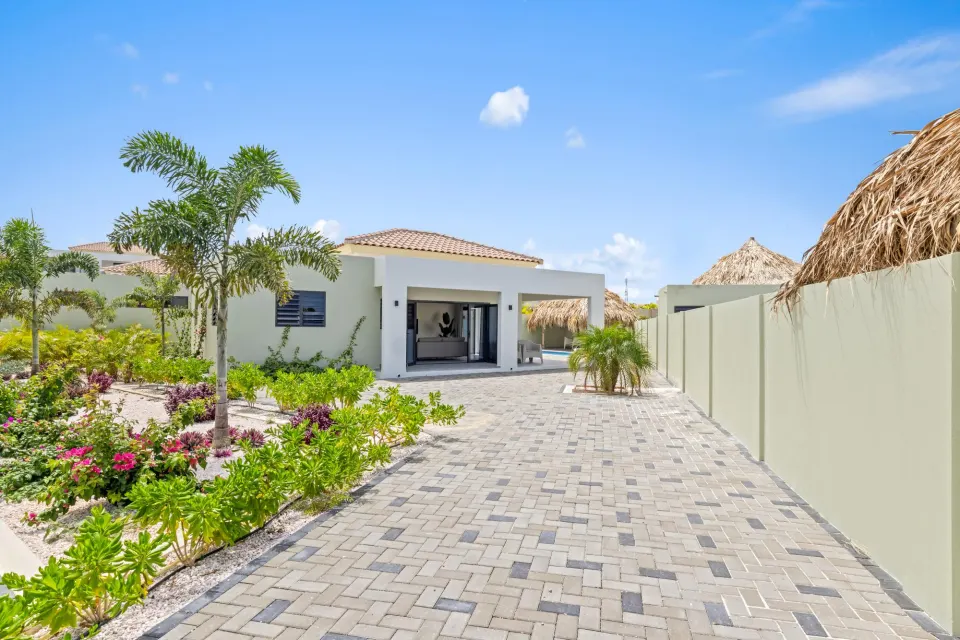 Villa 22: 4 pers. met zwembad en tuin, Mambo Beach, Curaçao